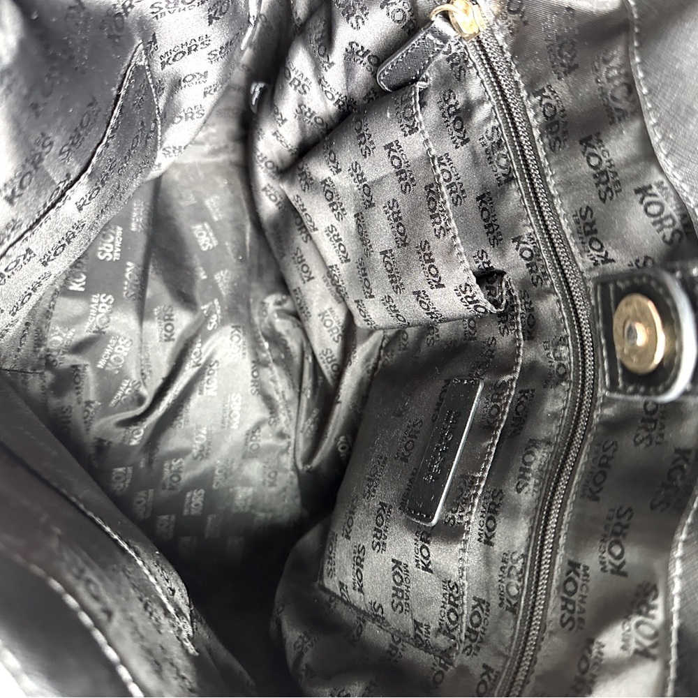 Michael Kors Black Saffiano Leather Shoulder Tote | Gold Hardware - Picture 5 of 16